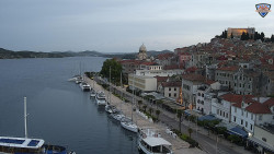 Nábřeží a město