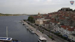 Nábřeží a město