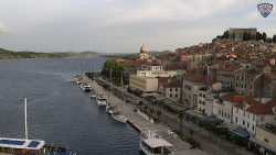 Nábřeží a město