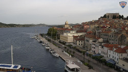 Nábřeží a město