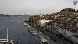 Nábřeží a město