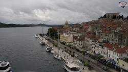 Nábřeží a město