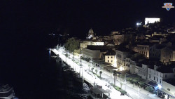 Nábřeží a město