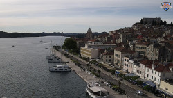 Nábřeží a město