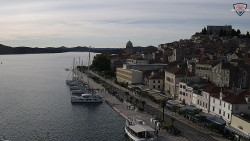 Nábřeží a město