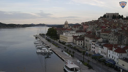 Nábřeží a město