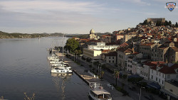 Nábřeží a město