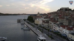 Nábřeží a město