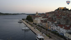 Nábřeží a město