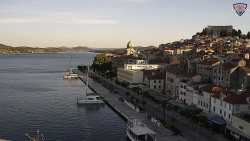 Nábřeží a město