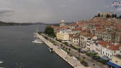 Nábřeží a město