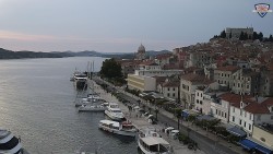 Nábřeží a město