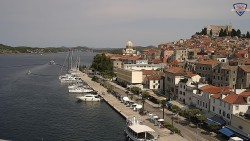 Nábřeží a město