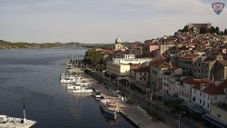 Uferpromenade und Stadt
