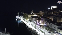 Uferpromenade und Stadt