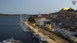 Uferpromenade und Stadt
