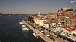 Uferpromenade und Stadt
