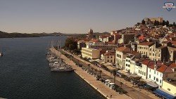 Uferpromenade und Stadt