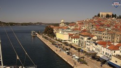 Nábřeží a město