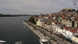 Nábřeží a město
