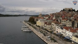 Nábřeží a město