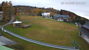 Obec Benecko - Dětský park - 25.10.2025 v 07:45 Obec Benecko - Dětský park - 25.10.2025 v 07:45