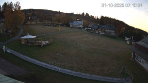 Obec Benecko - Dětský park - 31.10.2025 v 07:15 Obec Benecko - Dětský park - 31.10.2025 v 07:15