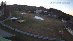 Obec Benecko - Dětský park - 8.4.2026 v 06:45 Obec Benecko - Dětský park - 8.4.2026 v 06:45