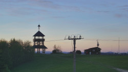 Troják, Maruška - Meteostanice