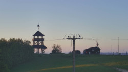 Troják, Maruška - Meteostanice