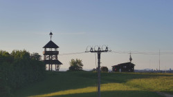 Troják, Maruška - Meteostanice