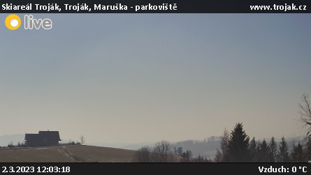 Skiareál Troják - Troják, Maruška - parkoviště - 2.3.2023 v 12:03