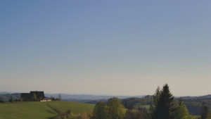 Skiareál Troják - Troják, Maruška - parkoviště - 26.4.2025 v 18:03 Skiareál Troják - Troják, Maruška - parkoviště - 26.4.2025 v 18:03