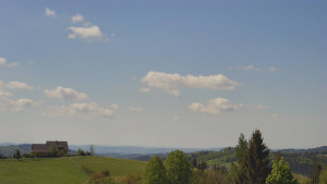 Skiareál Troják - Troják, Maruška - parkoviště - 1.5.2025 v 11:03 Skiareál Troják - Troják, Maruška - parkoviště - 1.5.2025 v 11:03