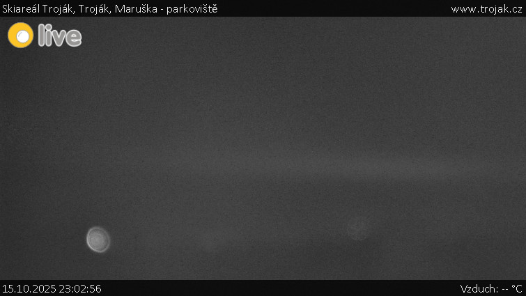 Skiareál Troják - Troják, Maruška - parkoviště - 15.10.2025 v 23:02 Skiareál Troják - Troják, Maruška - parkoviště - 15.10.2025 v 23:02