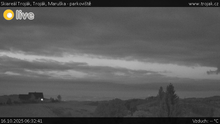 Skiareál Troják - Troják, Maruška - parkoviště - 16.10.2025 v 06:32 Skiareál Troják - Troják, Maruška - parkoviště - 16.10.2025 v 06:32