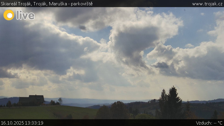 Skiareál Troják - Troják, Maruška - parkoviště - 16.10.2025 v 13:33 Skiareál Troják - Troják, Maruška - parkoviště - 16.10.2025 v 13:33