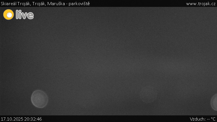 Skiareál Troják - Troják, Maruška - parkoviště - 17.10.2025 v 20:32 Skiareál Troják - Troják, Maruška - parkoviště - 17.10.2025 v 20:32