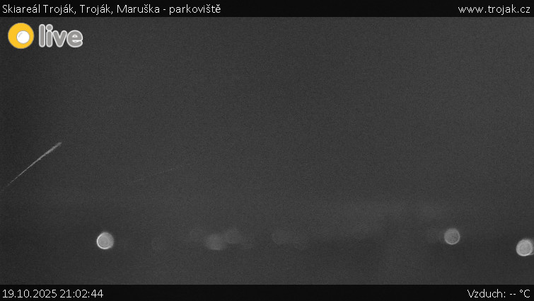 Skiareál Troják - Troják, Maruška - parkoviště - 19.10.2025 v 21:02 Skiareál Troják - Troják, Maruška - parkoviště - 19.10.2025 v 21:02