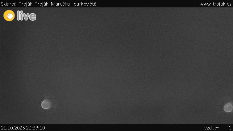 Skiareál Troják - Troják, Maruška - parkoviště - 21.10.2025 v 22:33 Skiareál Troják - Troják, Maruška - parkoviště - 21.10.2025 v 22:33