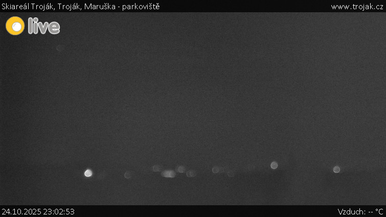 Skiareál Troják - Troják, Maruška - parkoviště - 24.10.2025 v 23:02 Skiareál Troják - Troják, Maruška - parkoviště - 24.10.2025 v 23:02