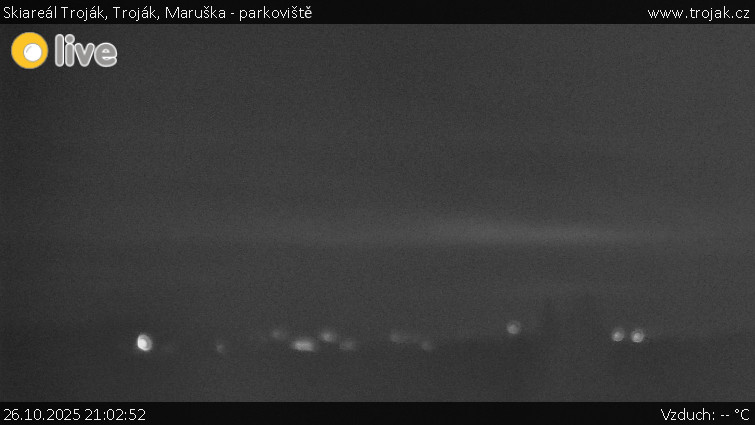 Skiareál Troják - Troják, Maruška - parkoviště - 26.10.2025 v 21:02 Skiareál Troják - Troják, Maruška - parkoviště - 26.10.2025 v 21:02