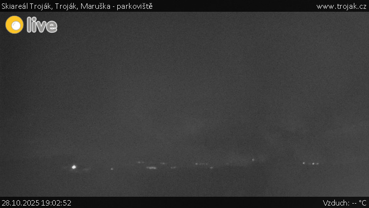 Skiareál Troják - Troják, Maruška - parkoviště - 28.10.2025 v 19:02 Skiareál Troják - Troják, Maruška - parkoviště - 28.10.2025 v 19:02