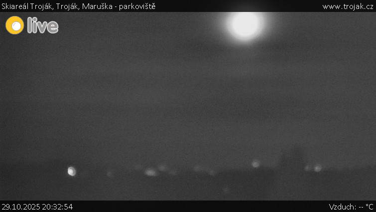 Skiareál Troják - Troják, Maruška - parkoviště - 29.10.2025 v 20:32 Skiareál Troják - Troják, Maruška - parkoviště - 29.10.2025 v 20:32