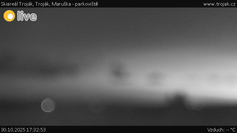 Skiareál Troják - Troják, Maruška - parkoviště - 30.10.2025 v 17:32 Skiareál Troják - Troják, Maruška - parkoviště - 30.10.2025 v 17:32
