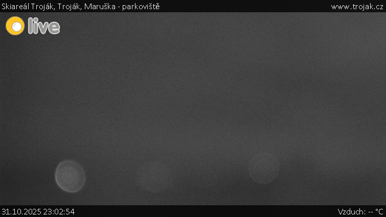 Skiareál Troják - Troják, Maruška - parkoviště - 31.10.2025 v 23:02 Skiareál Troják - Troják, Maruška - parkoviště - 31.10.2025 v 23:02
