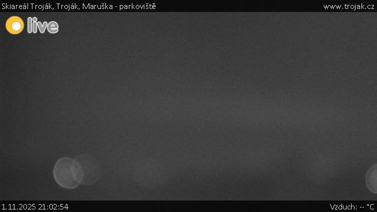 Skiareál Troják - Troják, Maruška - parkoviště - 1.11.2025 v 21:02 Skiareál Troják - Troják, Maruška - parkoviště - 1.11.2025 v 21:02