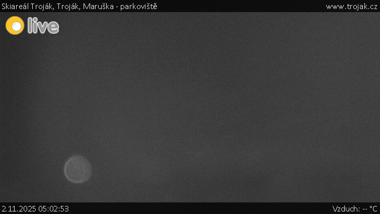 Skiareál Troják - Troják, Maruška - parkoviště - 2.11.2025 v 05:02 Skiareál Troják - Troják, Maruška - parkoviště - 2.11.2025 v 05:02