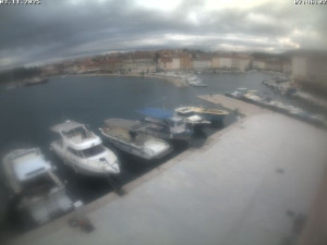 Město Cres - Přístav Cres - 3.11.2025 v 07:46 Město Cres - Přístav Cres - 3.11.2025 v 07:46