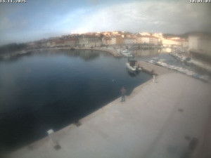 Město Cres - Přístav Cres - 14.11.2025 v 10:01 Město Cres - Přístav Cres - 14.11.2025 v 10:01